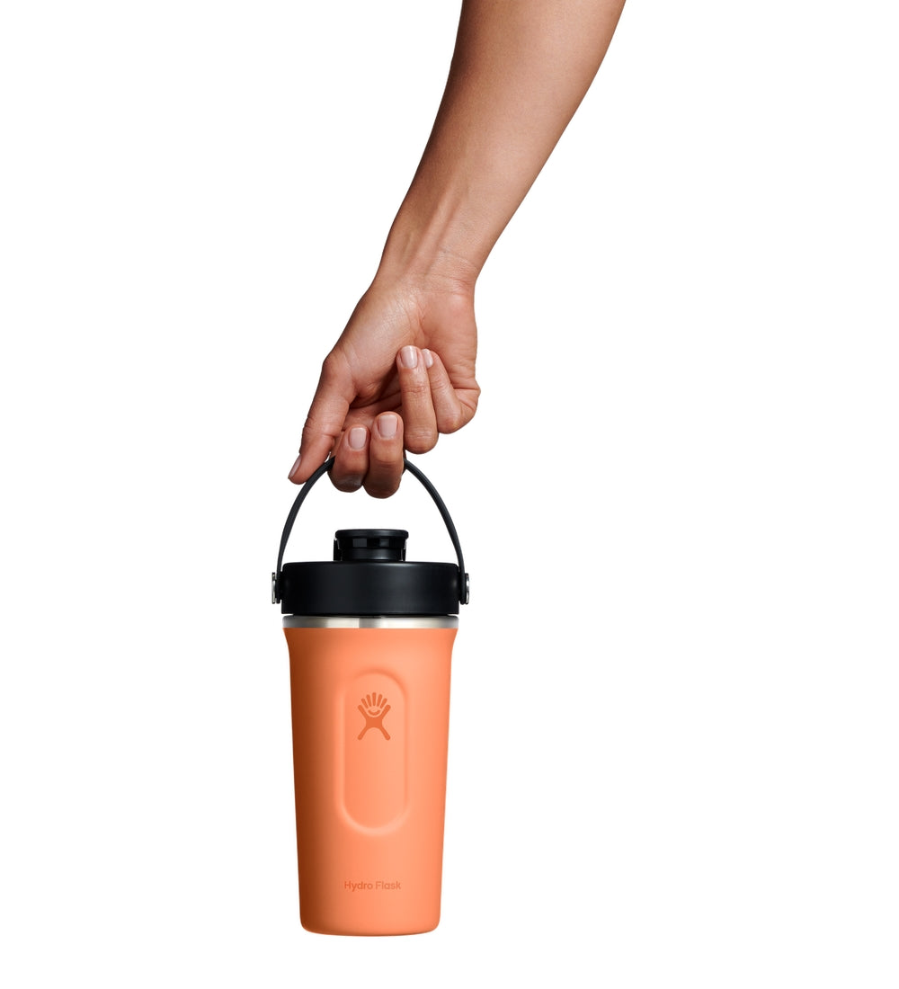 Hydro Flask HYDRO FLASK 24OZ INSULATED SHAKER BOTTLE NECTAR ORANGE